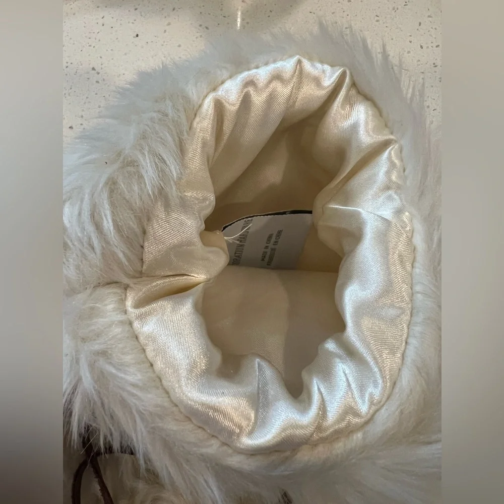 Restoration Hardware gift bag ￼